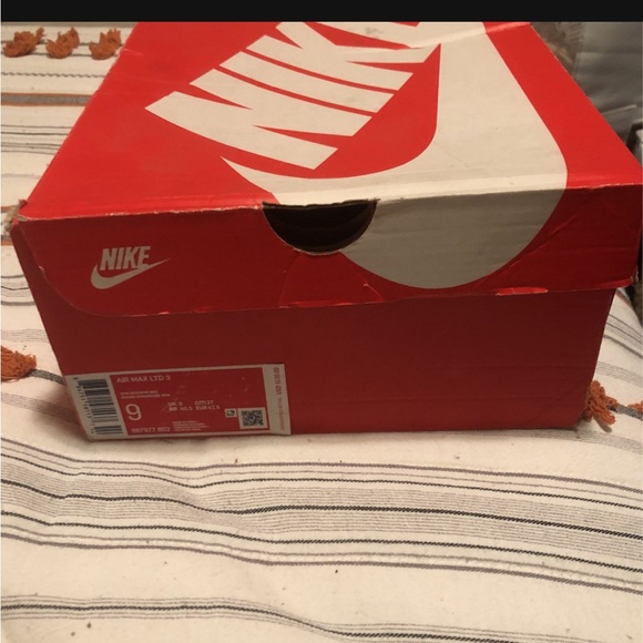 Nike Air Max Ltd 3 9Size Shoes - Picture 4 of 14